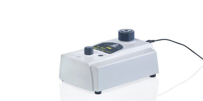 Pipette leak testing units