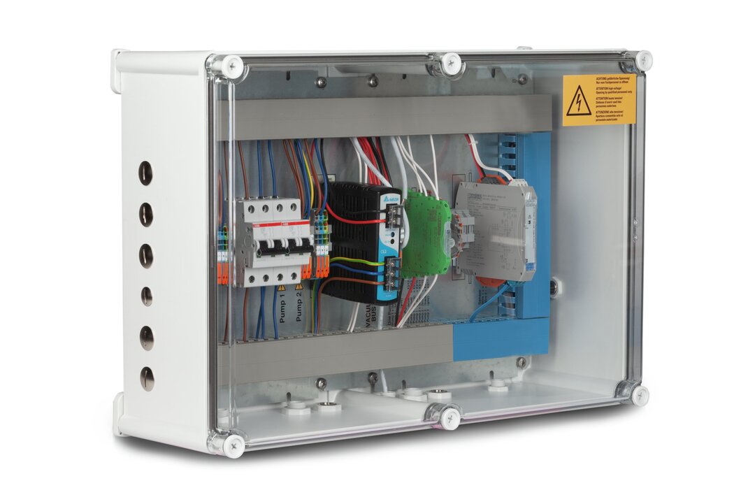 Connection Box 100,Anschlussbox zur vereinfachten Installation, Steuerungund Regelung von ATEX VARIO Chemie-Membranpumpen mitVakuum-Controller (VACUU·SELECT oder CVC 3000) undeinem Vakuumsensor (beides separat erhältlich)