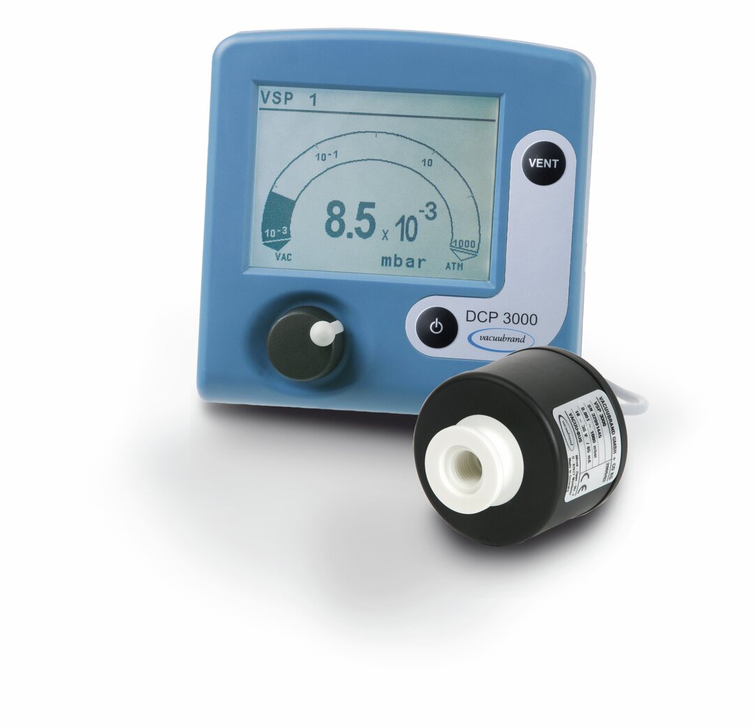 Vacuum gauge DCP 3000 complete withleads and gauge head VSP 3000, Pirani,certification (NRTL): C/US100-230 V/50-60 Hz,plug CEE/CH/UK/US/AUS