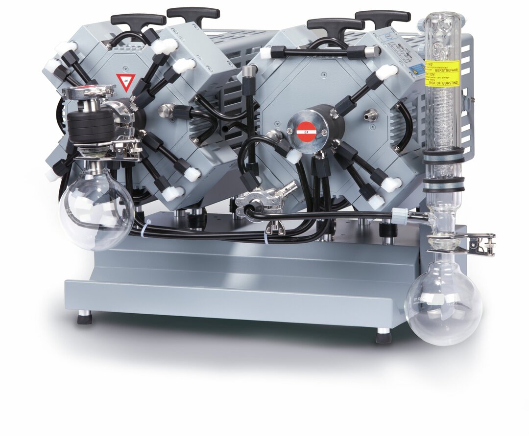 Pompe à membrane chimiqueMV 10C EX +AK +EK, à quatre étages,230 V / 50 Hzavec conformité ATEX:dans la chambre de détente (gaz pompé):II 2G Ex h IIC T3 Gb Xà l'extérieur (environnement de la pompe,sans rinçage au gaz 